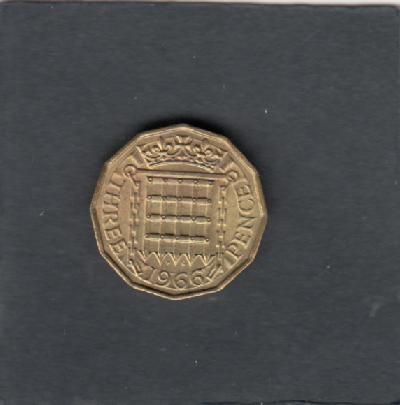 Beschrijving: 3 Pence ELIZABETH II